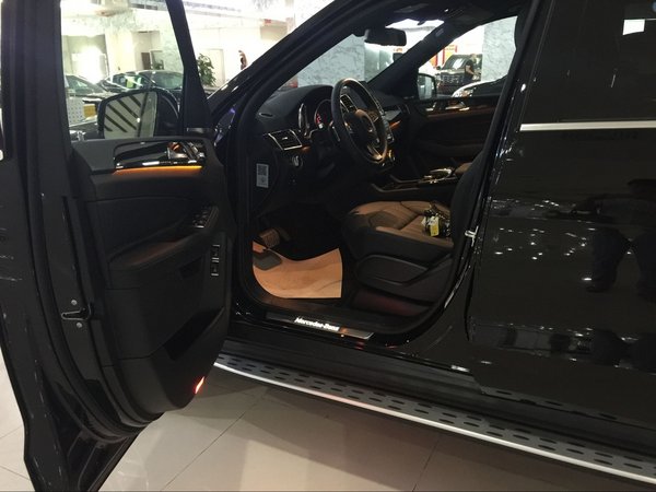 奔馳GLS450最新行情價格  2017款GLS現(xiàn)車-圖7