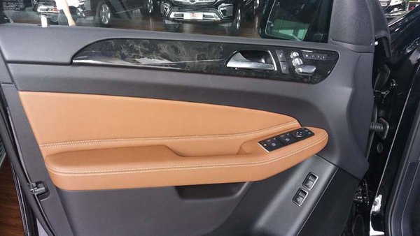 2017款奔馳GLS450現(xiàn)車 天津港鉅惠105萬-圖5