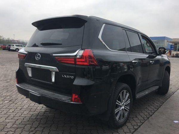 17款雷克萨斯lx570八座 黑白现车超低价