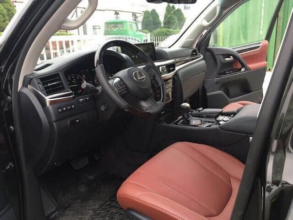 2016款雷克薩斯LX570 分期貸款提車導(dǎo)購-圖5