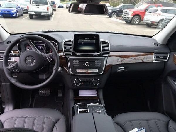 17款奔馳GLS450現(xiàn)車 GLS配置明晰108.5萬-圖4