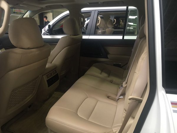 95萬裝配升級(jí)陸巡SUV 17豐田酷路澤4000-圖8