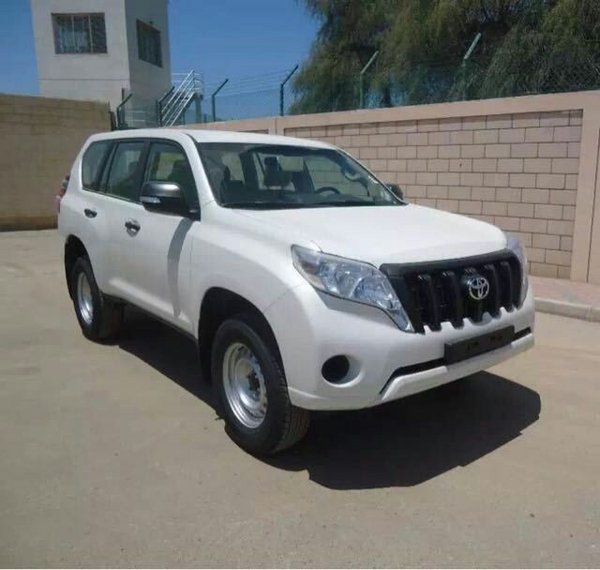 2017款豐田霸道2700現(xiàn)車 特構(gòu)價(jià)39萬新惠-圖3