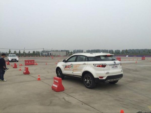 江铃驭胜S330郑州上市 售价8.88-14.08万_驭胜