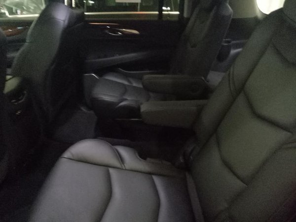 凯迪拉克凯雷德ESV加长 满配七座爆惠价-图5