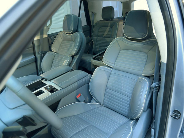 18款林肯领航员 越野新款全配升级惠到底-图6