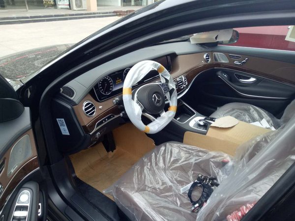 奔驰巴博斯40S奢华豪轿135万 可改装详情-图4
