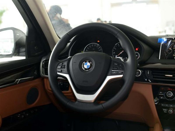 宝马X6现车特卖 宝马X6底价出售只为销量-图4