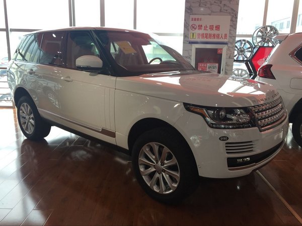 17款路虎攬勝行政國(guó)內(nèi)現(xiàn)車拆箱 當(dāng)日提車-圖1
