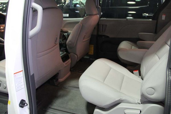 16款丰田塞纳3.5L代理 商务房车最新价格-图6