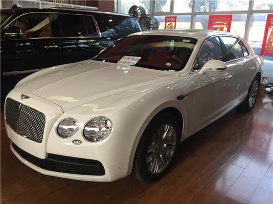 2017款宾利飞驰4.0TV8 最便宜价格235万-图3