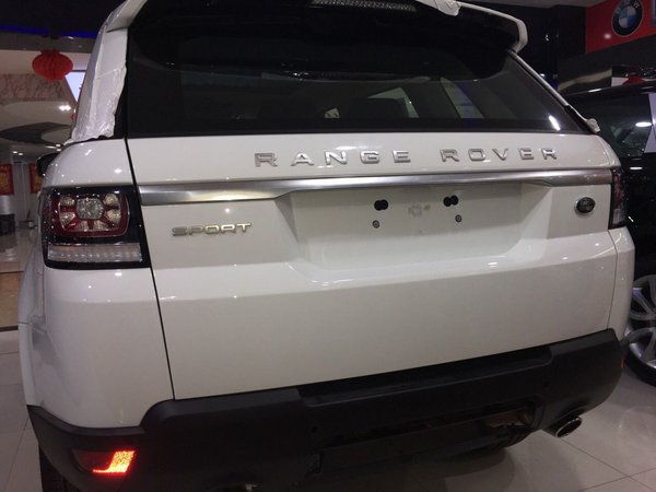 17款路虎揽胜运动版 3.0汽油诠释新时尚-图4