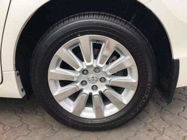 16款丰田塞纳3.5L现车 四驱LE版低惠商务-图3