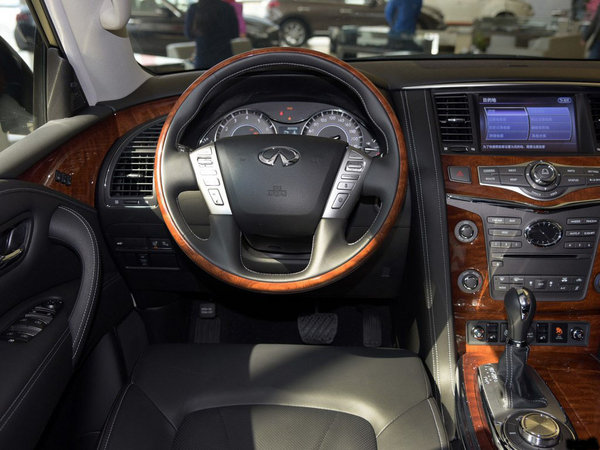 新英菲尼迪QX80 雷霆动力强越野曝光底价-图4