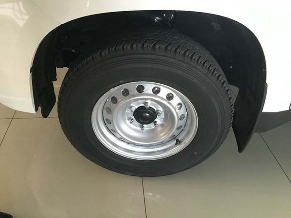 16款豐田霸道2700價格 首惠現(xiàn)車低售批發(fā)-圖3