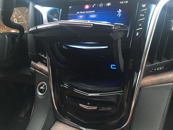 凯迪拉克凯雷德V8现车 天津港低价158万-图5