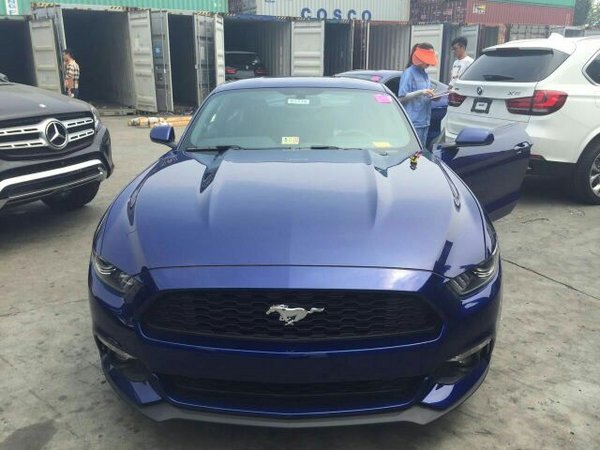 2017款福特野马颜色全 32万拥有梦想跑车-图1