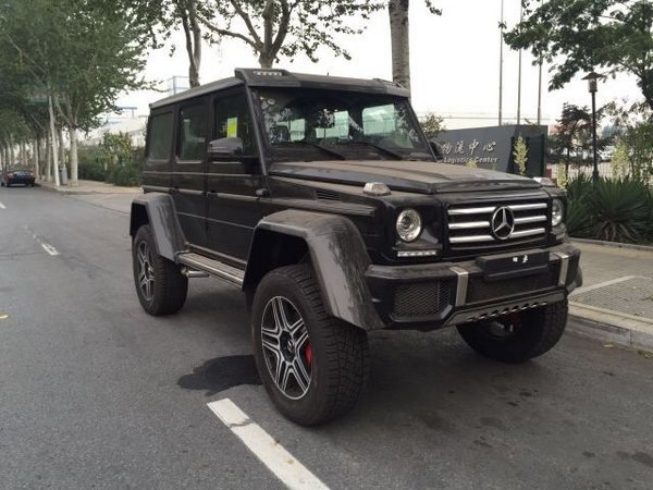 17款奔驰G500 4x4²纯原装进口车配置详情-图2