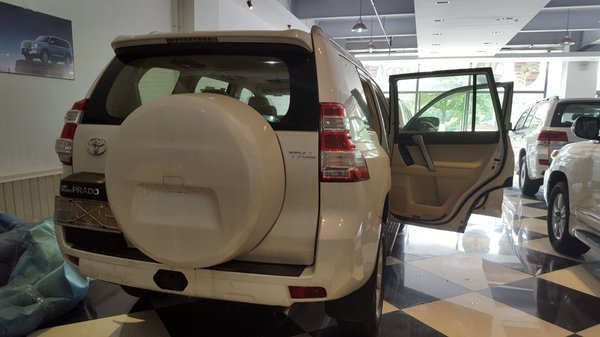 中东版丰田霸道2700\/2.7新车最低价格多少钱