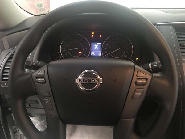 2017款途樂XE4.0L現(xiàn)車 V6八座只要59.8萬-圖4
