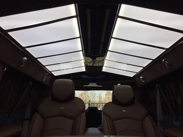 伯爵版凯迪拉克总统一号 188万内饰颜色-图6