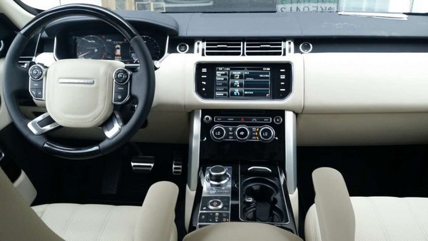 全新路虎攬勝加長防彈車 安全行駛新行情-圖4