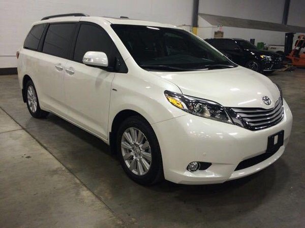 17款豐田塞納商務(wù)現(xiàn)車 升級(jí)新裝低惠體驗(yàn)-圖2