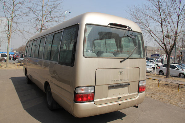 丰田考斯特原装进口 商务巴士领导人座驾-图3