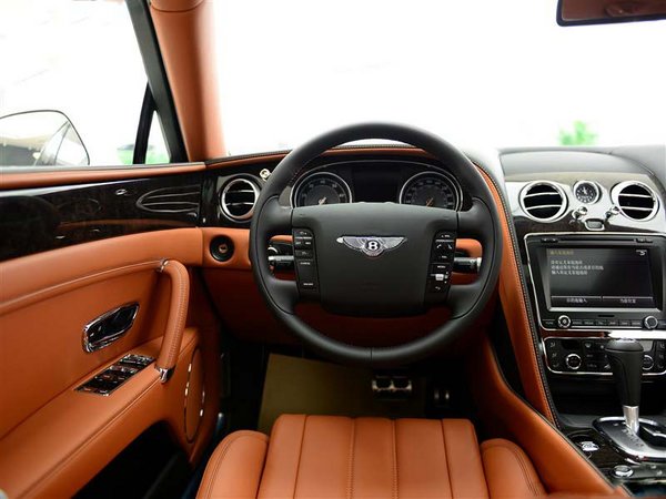 2017款宾利飞驰 巨擎豪华车降价值得围观-图4