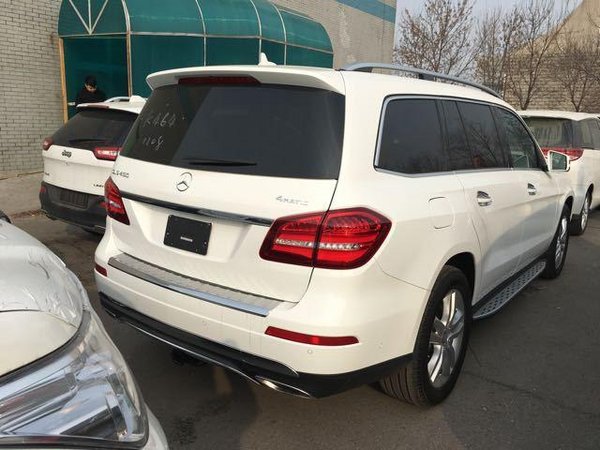 2017款奔馳GLS450現(xiàn)車 特惠女人節(jié)回饋價-圖3