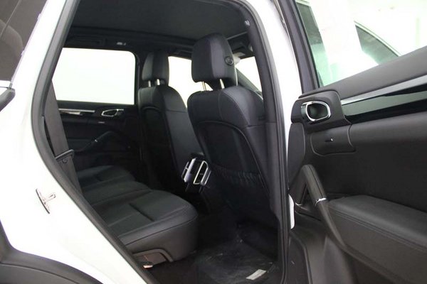 2016款保時(shí)捷卡宴現(xiàn)車 低惠報(bào)價(jià)挑戰(zhàn)全港-圖7
