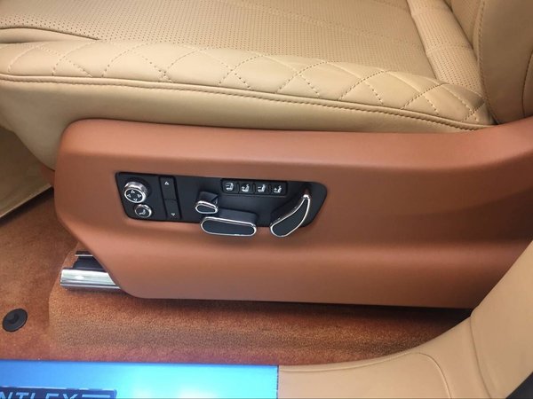 2017款宾利飞驰4.0T-V8 完美价格特惠购-图8