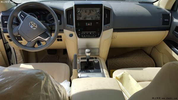 2016款蘭德酷路澤4000 丐版豐田陸巡現(xiàn)車-圖8