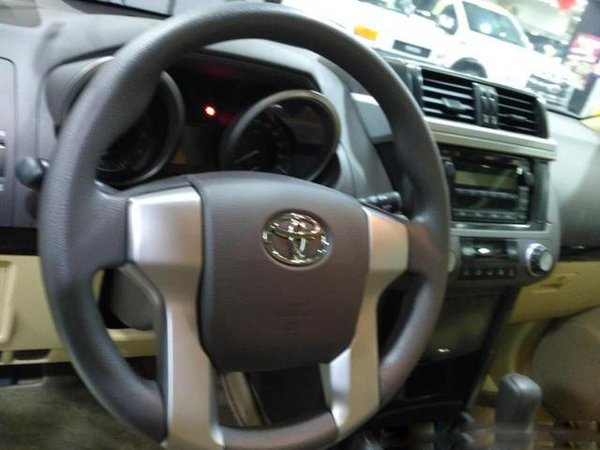 17款丰田霸道2700 卓越操控性能无敌越野-图4