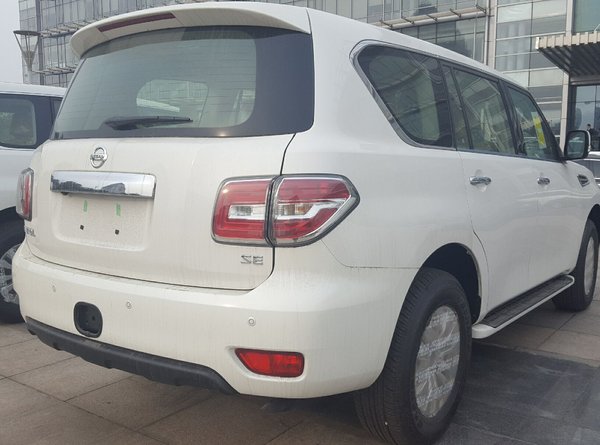 17款日產(chǎn)尼桑途樂Y62 4.0頂配SE顏色齊全-圖3