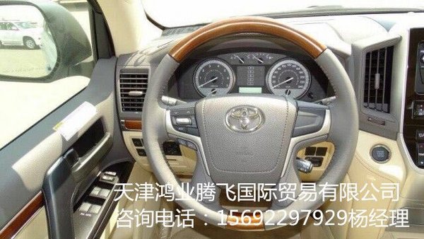 2016款豐田酷路澤4000 對比途樂不分伯仲-圖5
