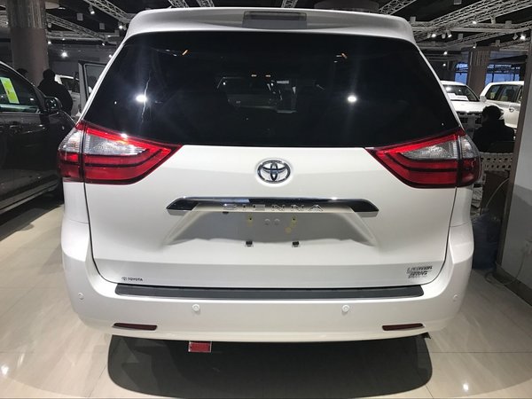 17款丰田塞纳四驱3.5L 经典商务安全舒适-图3