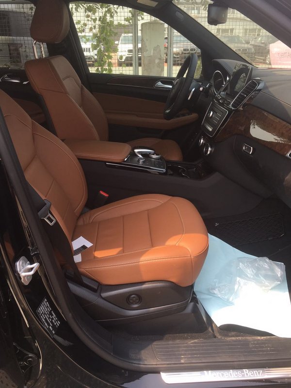 2017款奔馳GLS450美規(guī)SUV 抄底價100萬起-圖5