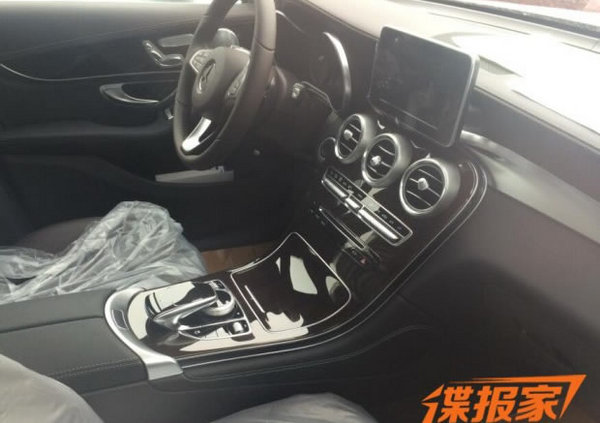 北京奔驰GLC AMG套件版谍照 动力不变-图3