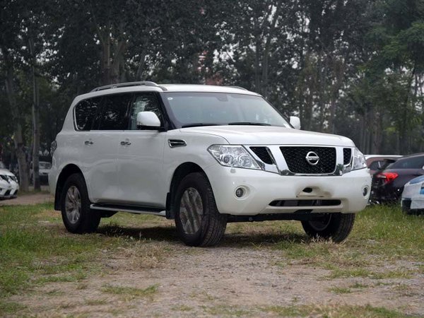日產(chǎn)尼桑途樂Y62 豁達(dá)灑脫越野踏平坎坷-圖3