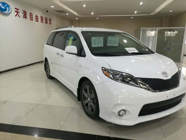 17款丰田塞纳展位现车 两驱加版给力降价-图2