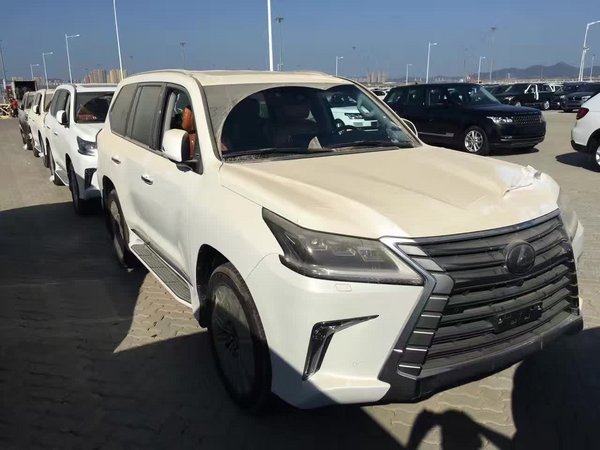17款雷克薩斯LX570 頂配SUV157萬(wàn)可分期-圖3
