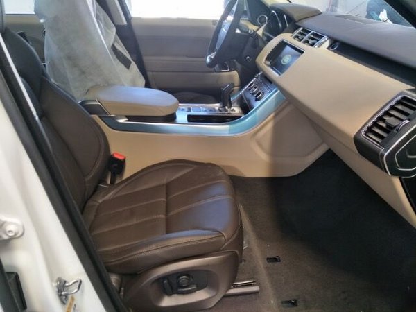 17款路虎揽胜运动裸利畅销 轻松驾行天下-图7