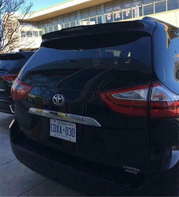 18款加版丰田塞纳LTD 全新设计跌爆眼球-图4