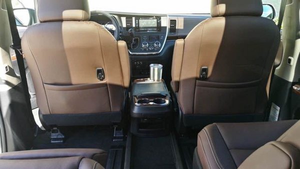 2017款丰田塞纳商务车 端午新活动狂让利-图10