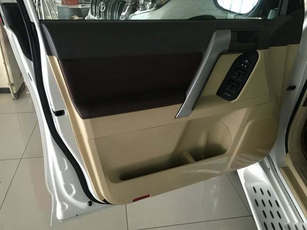 2016款豐田霸道2700 TX版普拉多低降現(xiàn)車(chē)-圖5