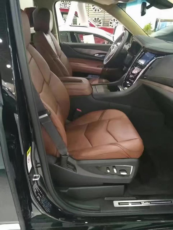 凯迪拉克凯雷德6.2L详配 V8商务138万起-图6