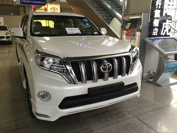 2017款豐田霸道2700中東 全新霸道多少錢-圖2