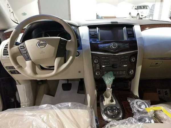 2017款日產(chǎn)途樂(lè)4.0 長(zhǎng)途跋涉秒殺巡洋艦-圖6