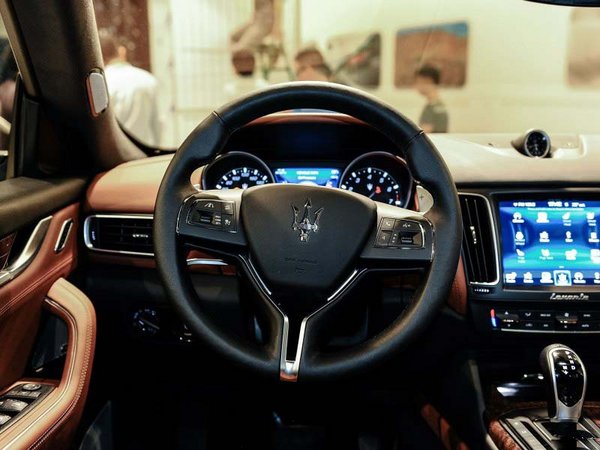 2016款瑪莎拉蒂SUV現(xiàn)車 Levante秋惠特降-圖4